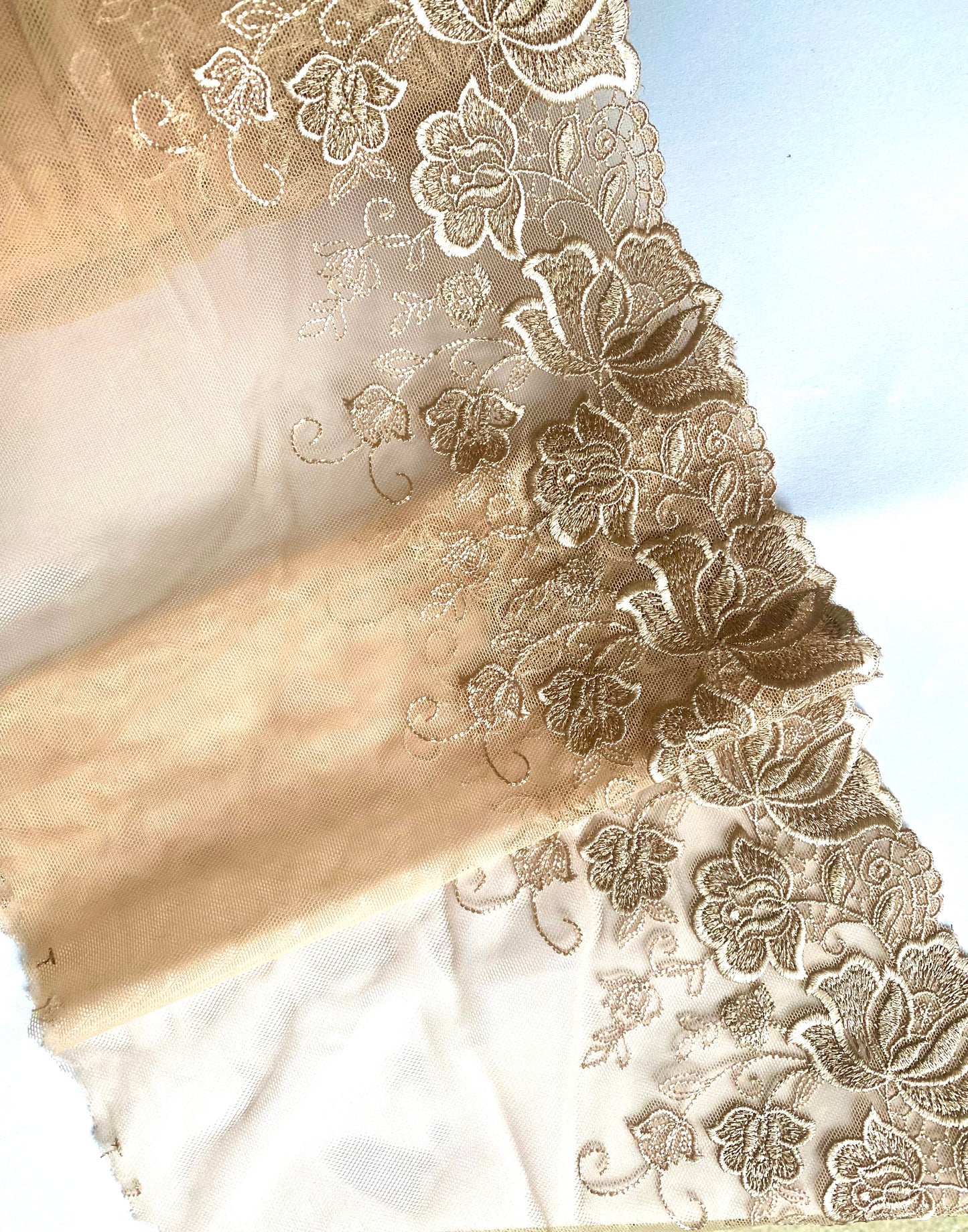 Tulle brodé - Sparkling Champagne