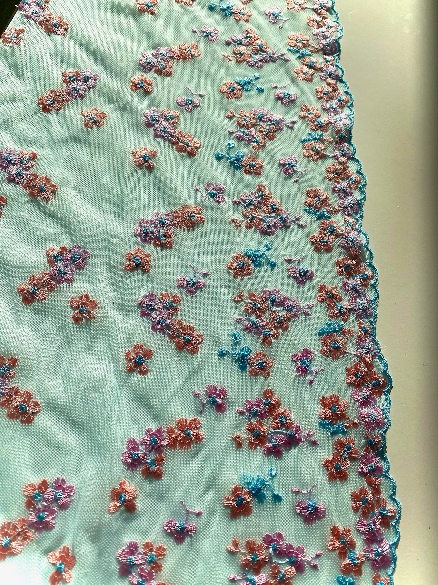 Tulle brodé - Ondine