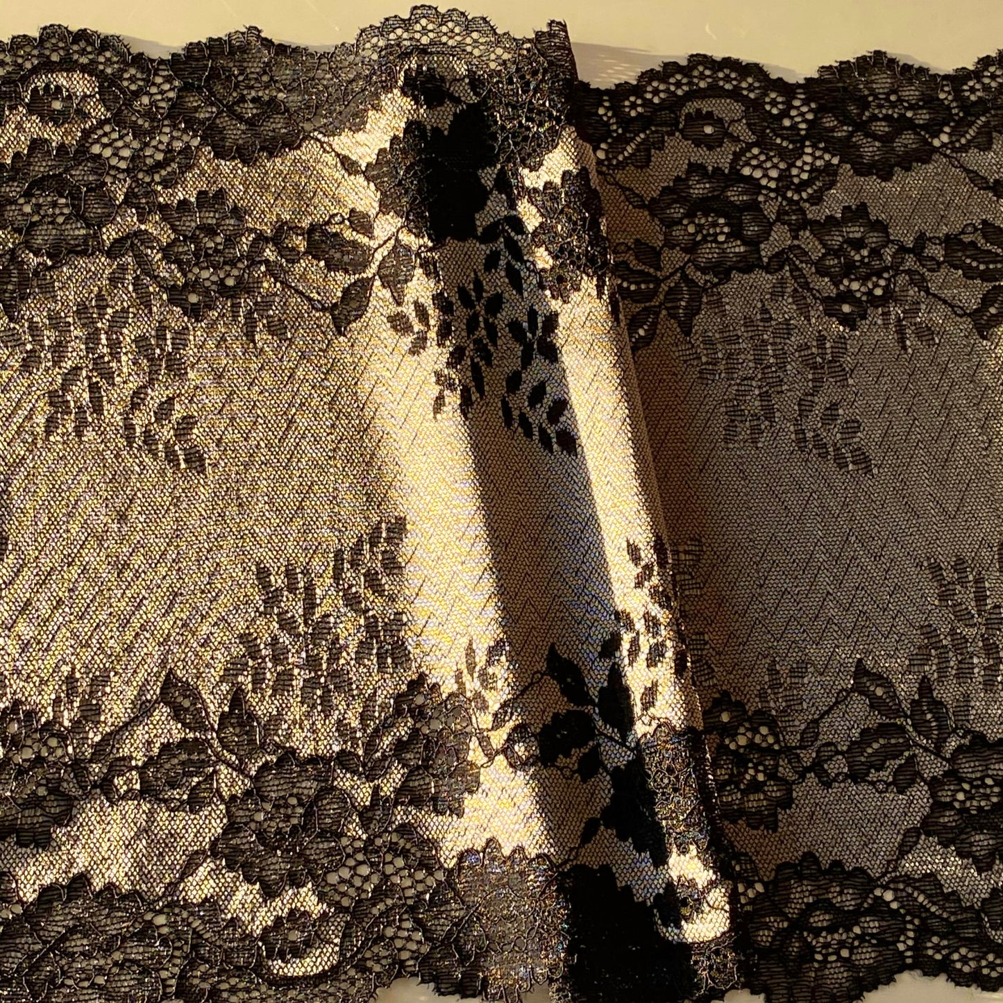 Dentelle - Cinematic